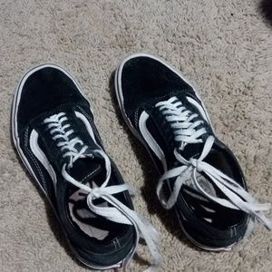 Black and White Classic Vans! Womens 8/mens 6.5